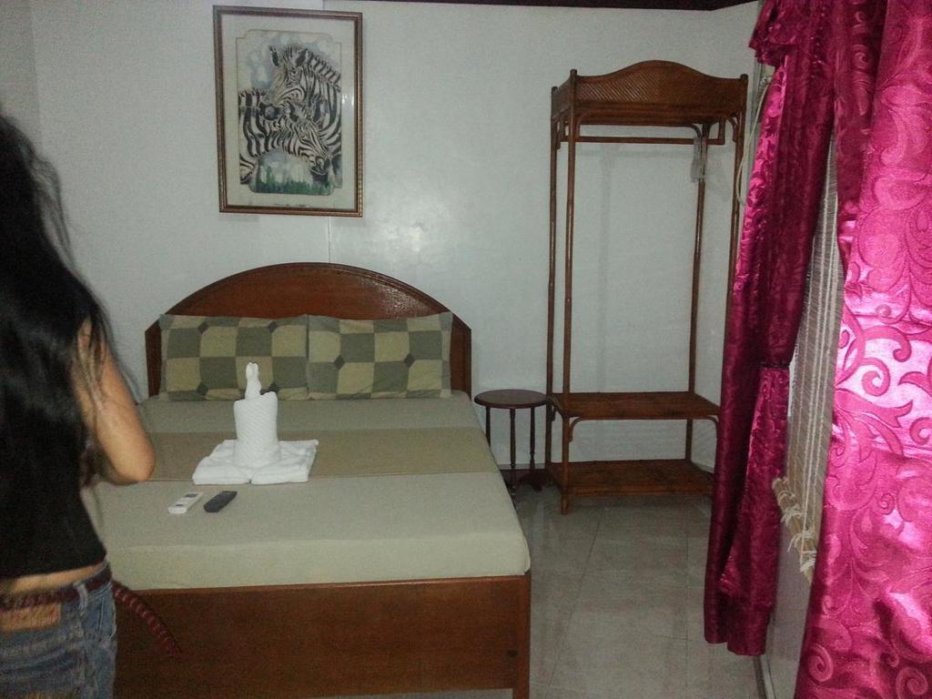 Isis Bungalows Hotel Panglao Værelse billede